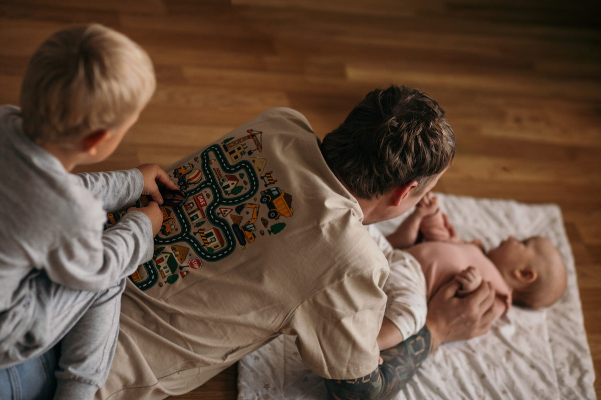 Black Giraffe Brand Dad of the Year Race Track Oversized T-Shirt, photo 6